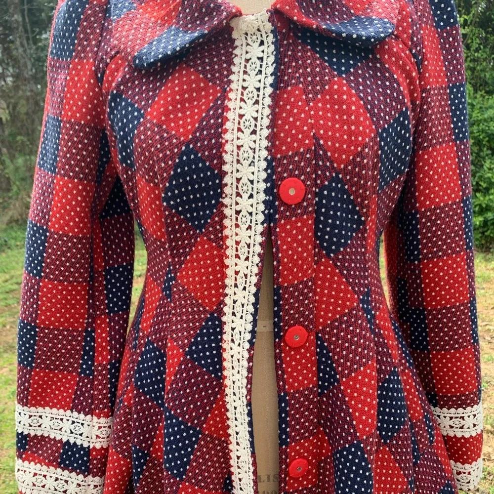 Ryu Cottage-Core Little Red Riding Hood Coat - Picture 6 of 16